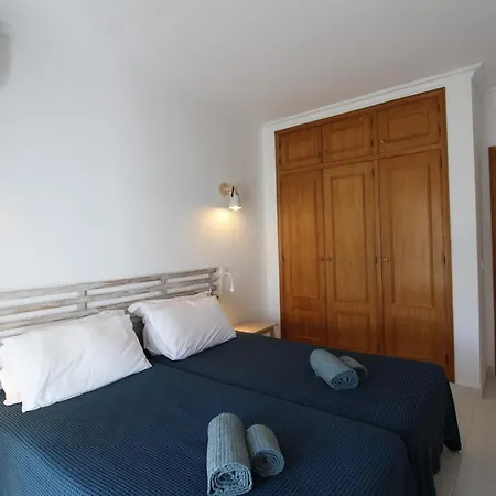 Beauty By The Sea 阿尔布费拉