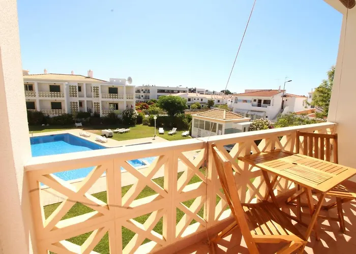 아파트 Beauty By The Sea *