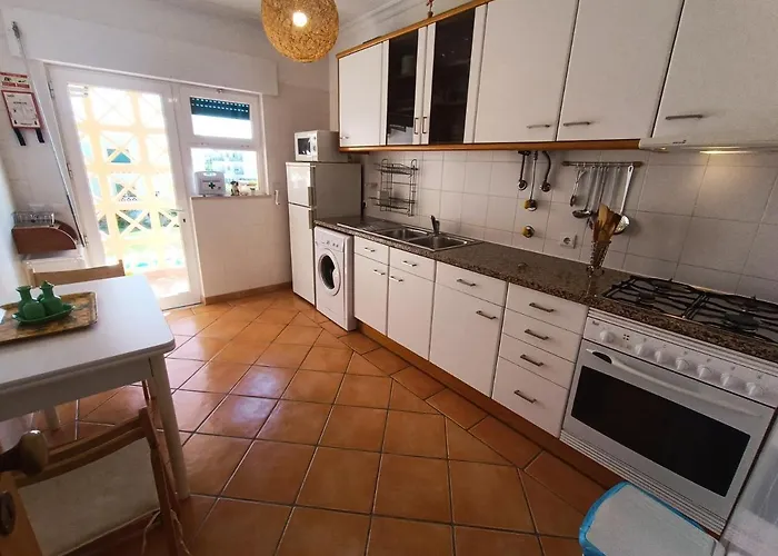 아파트 Beauty By The Sea *