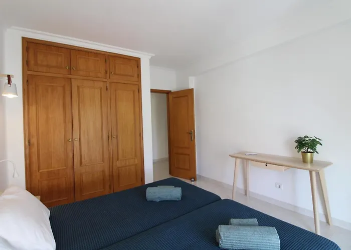 아파트 Beauty By The Sea *